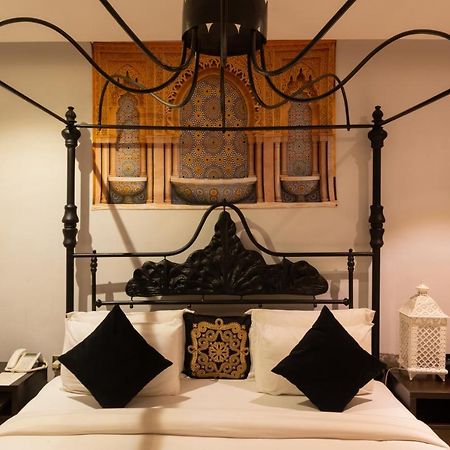 Villa Monument Hotel Aliayabiagba Ngoại thất bức ảnh