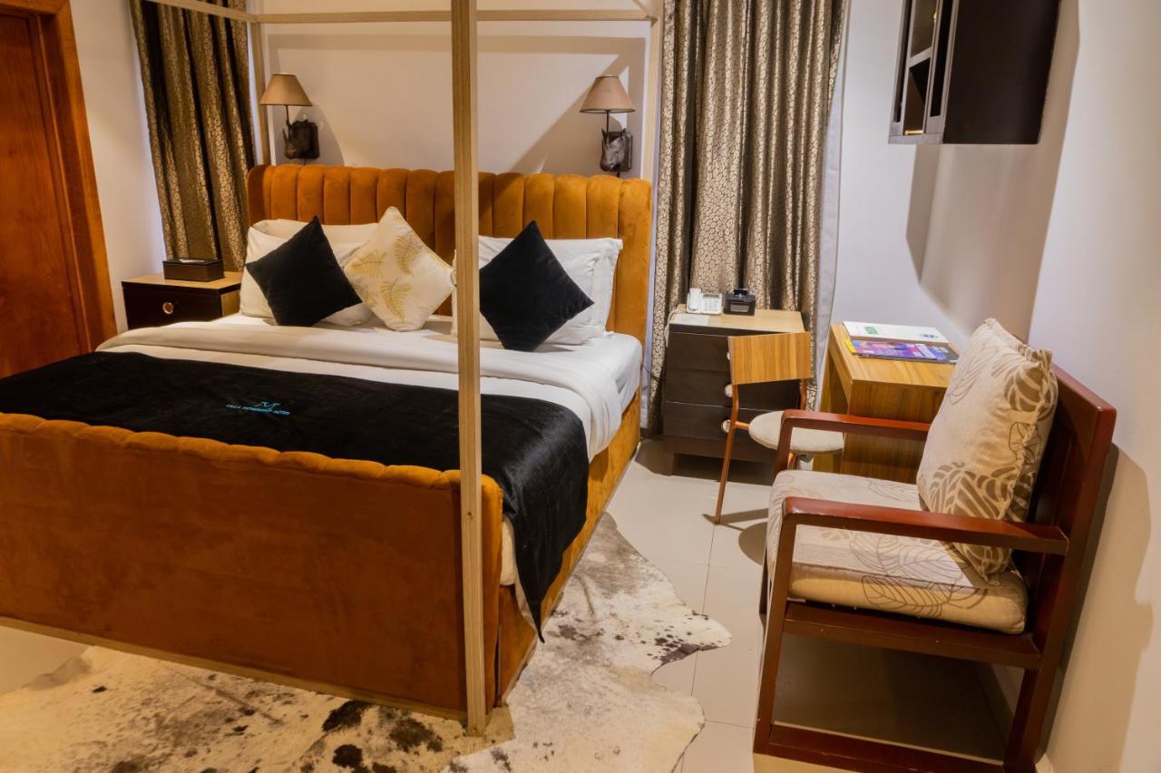 Villa Monument Hotel Aliayabiagba Ngoại thất bức ảnh