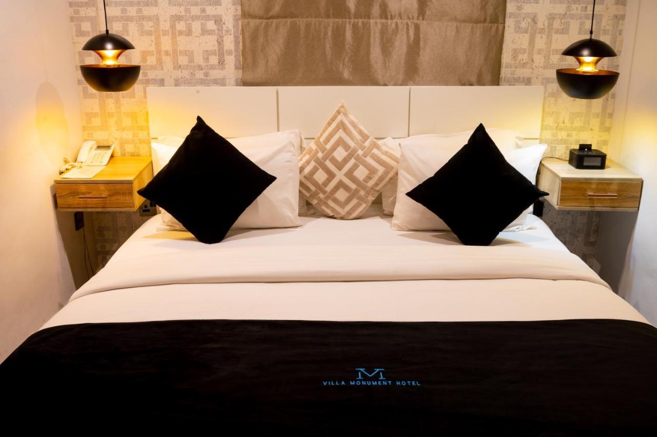 Villa Monument Hotel Aliayabiagba Ngoại thất bức ảnh