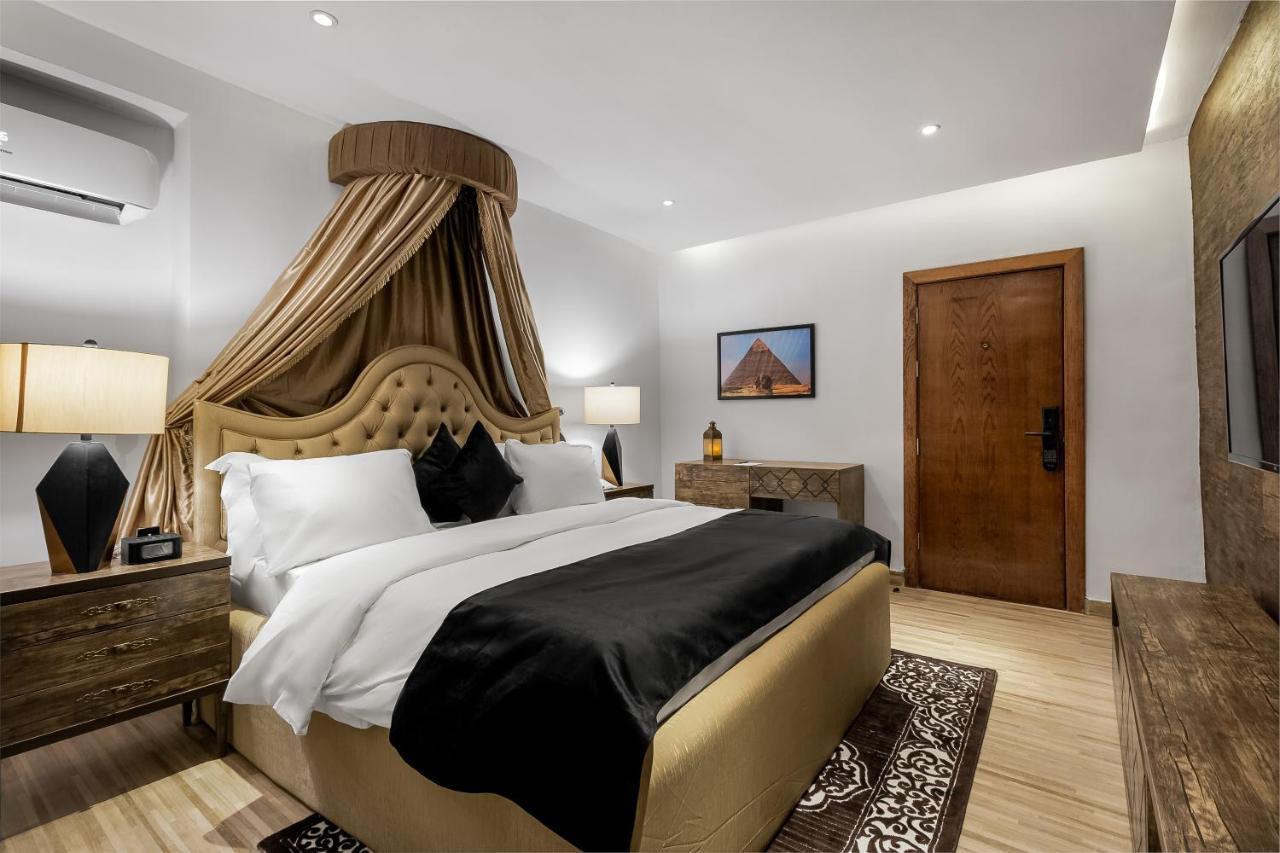 Villa Monument Hotel Aliayabiagba Ngoại thất bức ảnh